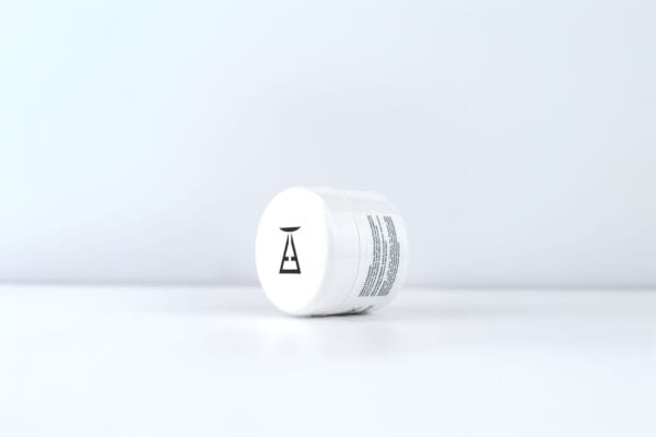 Wax coiffante ARTISTIK 100 g, pot couché avec le logo AT