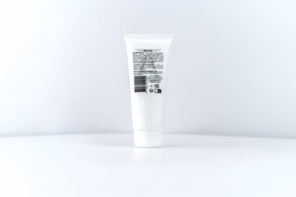 Crème coiffante ARTISTIK, composition au dos du tube 100 g