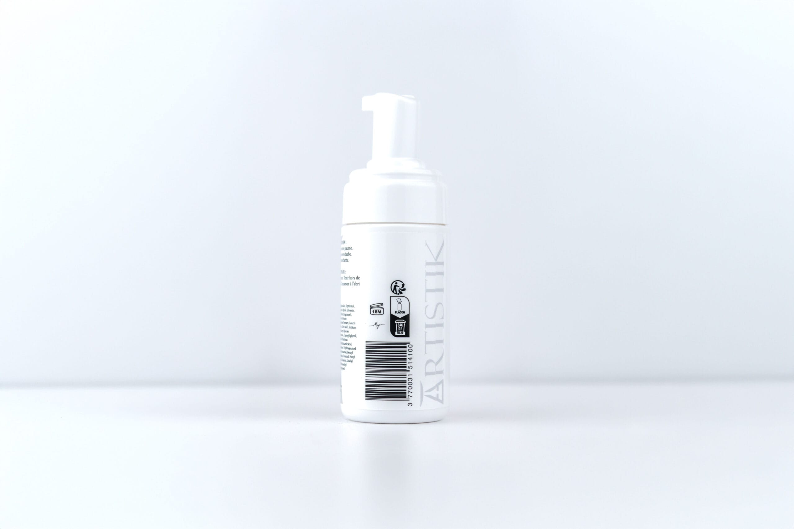 Étiquette latérale du Shampoing Barbe sans rinçage ARTISTIK 100 g